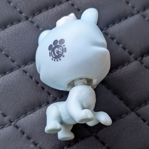 LPS Littlest Pet Shop Snowflake Pawson Polar Bear (#4019) Pet Fest Pawza Hotel - Picture 2 of 4